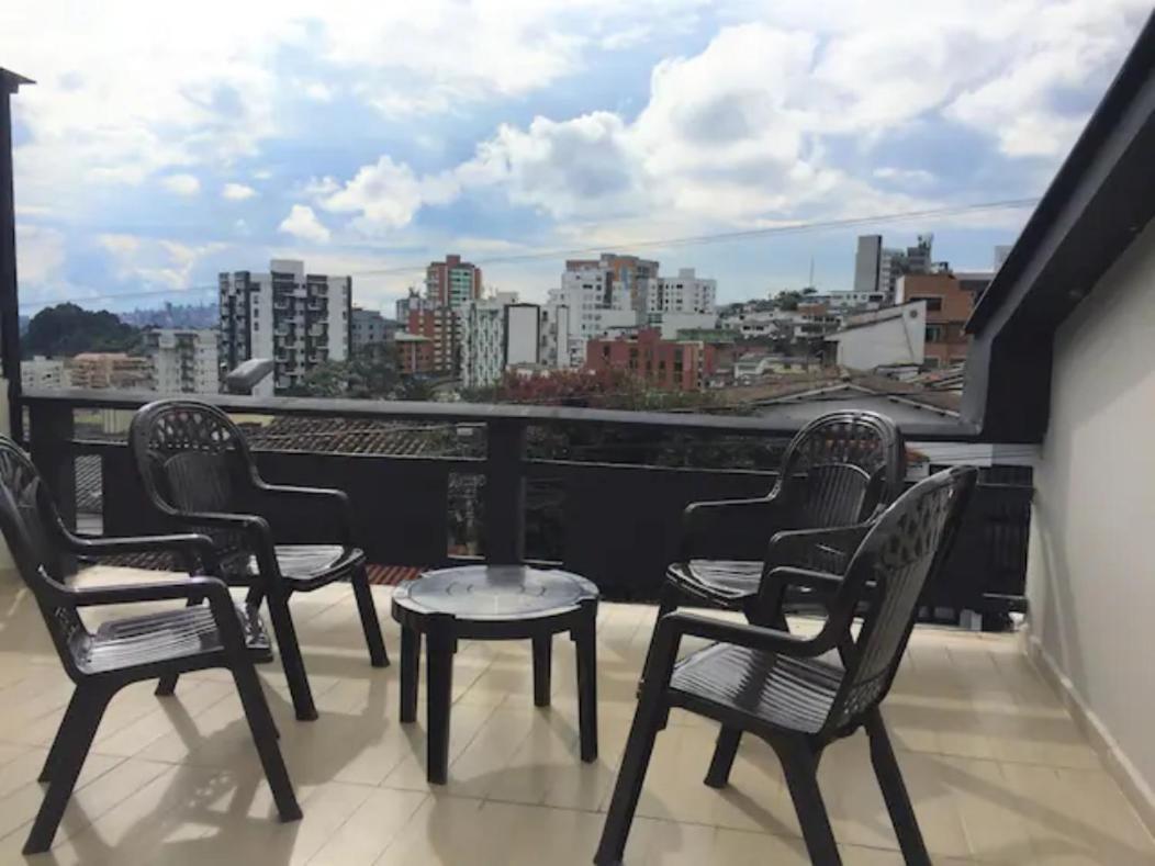 Casa Azul - Apartamentos Amoblados - Manizales Extérieur photo